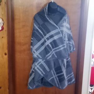 EUC ACE Fashion Wool Blend Cape Size Plus One Size